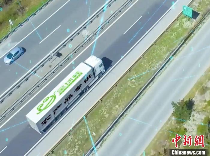 線上一鍵下單，實(shí)體門(mén)店本地配送，實(shí)現(xiàn)“即買(mǎi)即送”，“即時(shí)零售”將訂單在電商平臺(tái)、實(shí)體門(mén)店連接在一起。　美特好集團(tuán)供圖