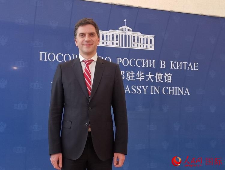 西伯利亞煤炭能源股份公司總經(jīng)理巴索夫在北京接受媒體采訪。人民網(wǎng)記者 楊倩攝