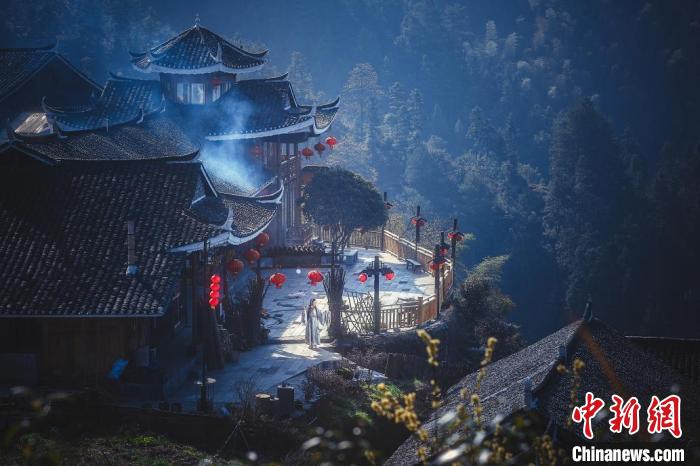 藏于溆浦雁鵝界的古村落?！∷巫娲?攝