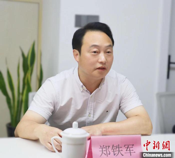 寧德市臺(tái)港澳辦主任鄭鐵軍講話?！窃式?攝