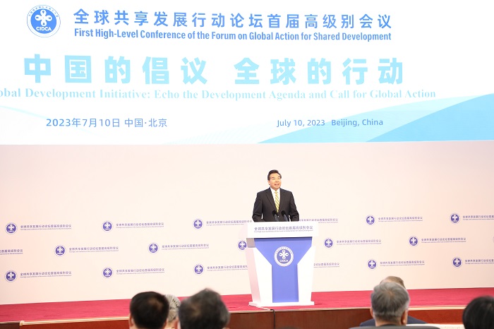 中國國家國際發(fā)展合作署署長羅照輝出席全球共享發(fā)展行動論壇首屆高級別會議開幕式并發(fā)表歡迎致辭。中國國家國際發(fā)展合作署供圖
