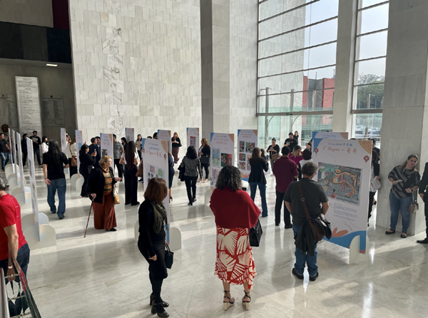 獲獎(jiǎng)作品展現(xiàn)場(chǎng)。中國駐圣保羅總領(lǐng)館供圖