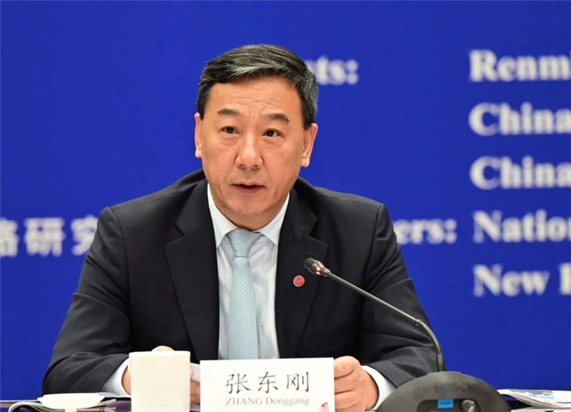 中國人民大學黨委書記、國家發(fā)展與戰(zhàn)略研究院理事長張東剛作論壇開幕致辭。主辦方供圖