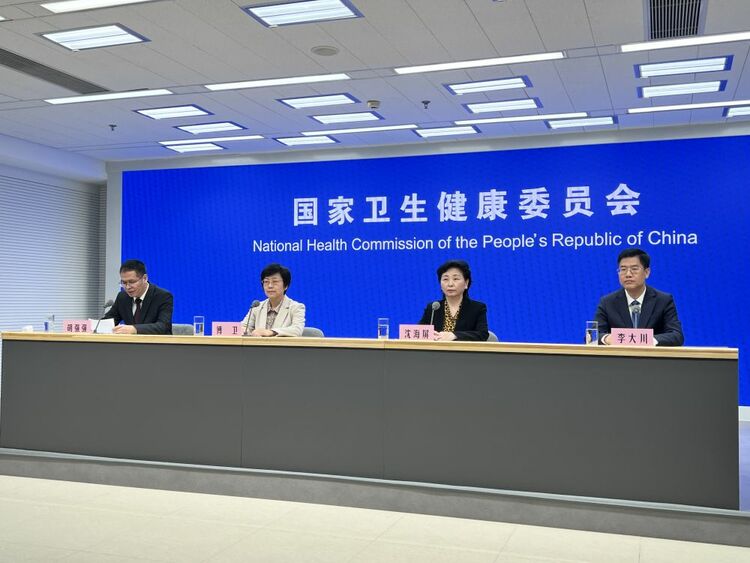 新華全媒+｜加強兒童?？?改善醫(yī)療服務——2024年醫(yī)療和婦幼健康這樣發(fā)力