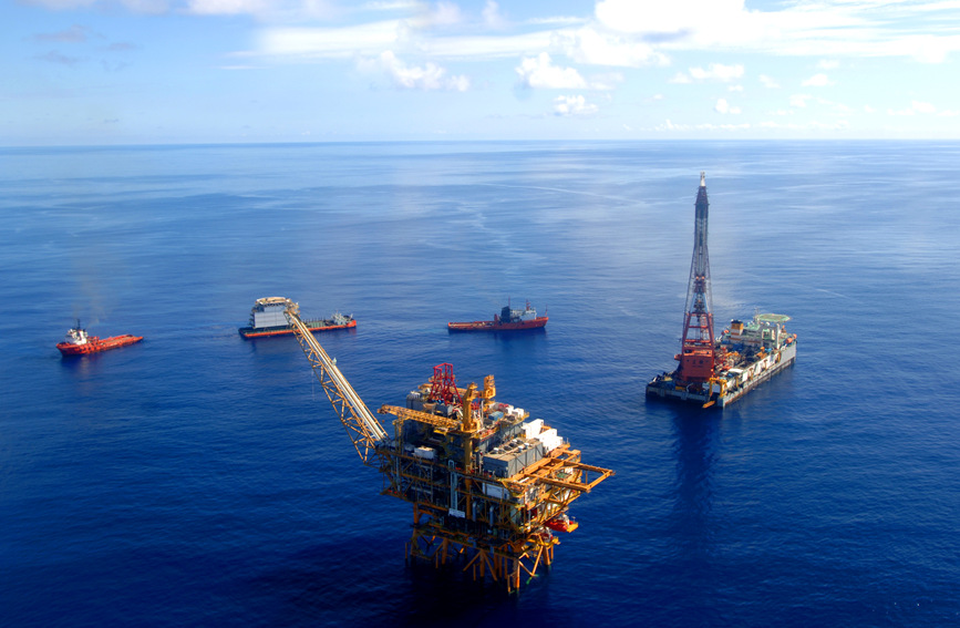 渤海油田累計生產(chǎn)油氣當(dāng)量超5億噸。賈磊攝