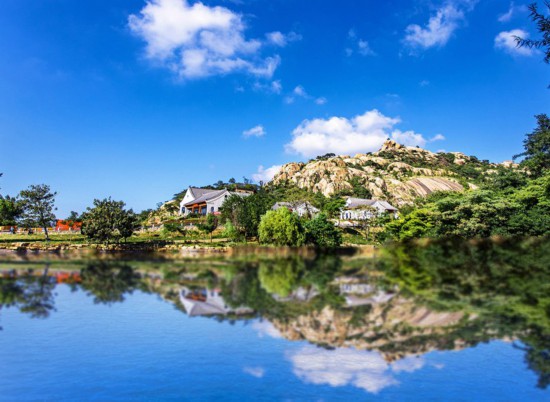 掩映于綠水青山間的朐山書院。丁躍進攝
