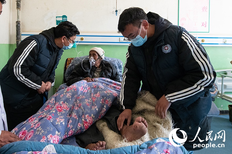 震中日記｜“謝謝，曼巴啦！”