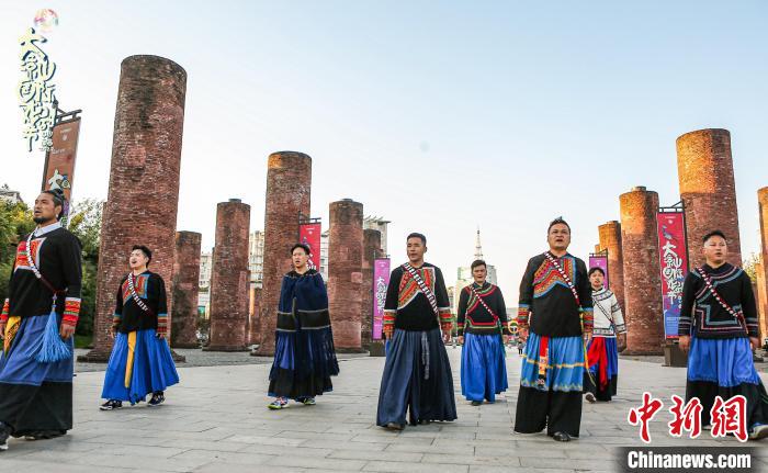 用民族文化吸引世界目光大涼山國際藝術(shù)節(jié)展多元風(fēng)情