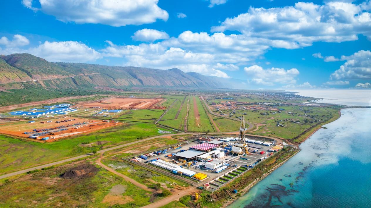 翠鳥油田開發(fā)項(xiàng)目現(xiàn)場航拍圖。田雨攝