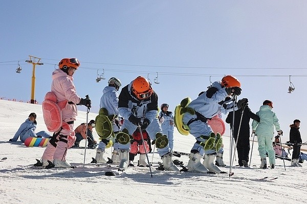 全球媒體聚焦 | 美國(guó)媒體:春節(jié)消費(fèi)熱潮預(yù)示中國(guó)進(jìn)入消費(fèi)新時(shí)代