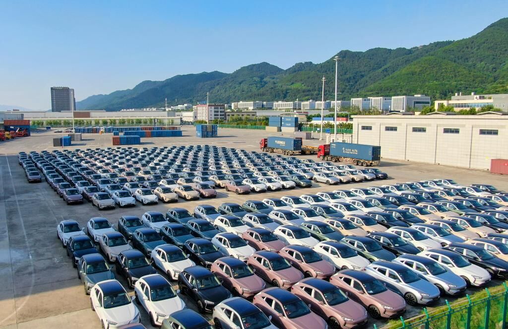 05 重慶整車(chē)進(jìn)口口岸。華龍網(wǎng) 通訊員 郭晉 攝