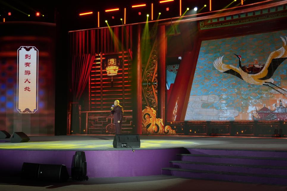 《菩薩蠻·黃鶴樓》節(jié)目現(xiàn)場。人民網(wǎng)記者 于凱攝