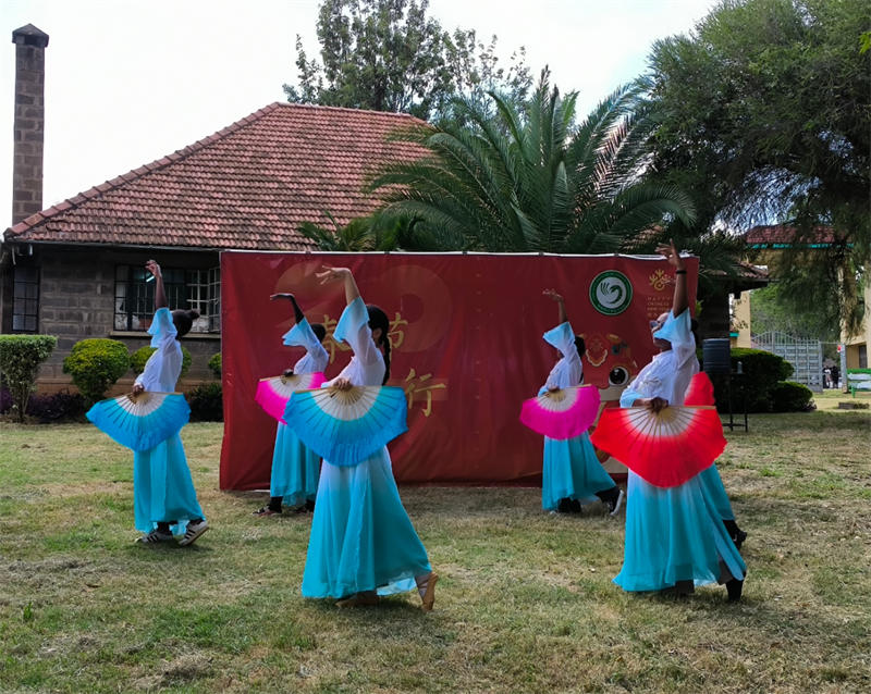 埃格頓大學(xué)春節(jié)體驗(yàn)活動(dòng)。埃格頓大學(xué)孔子學(xué)院供圖