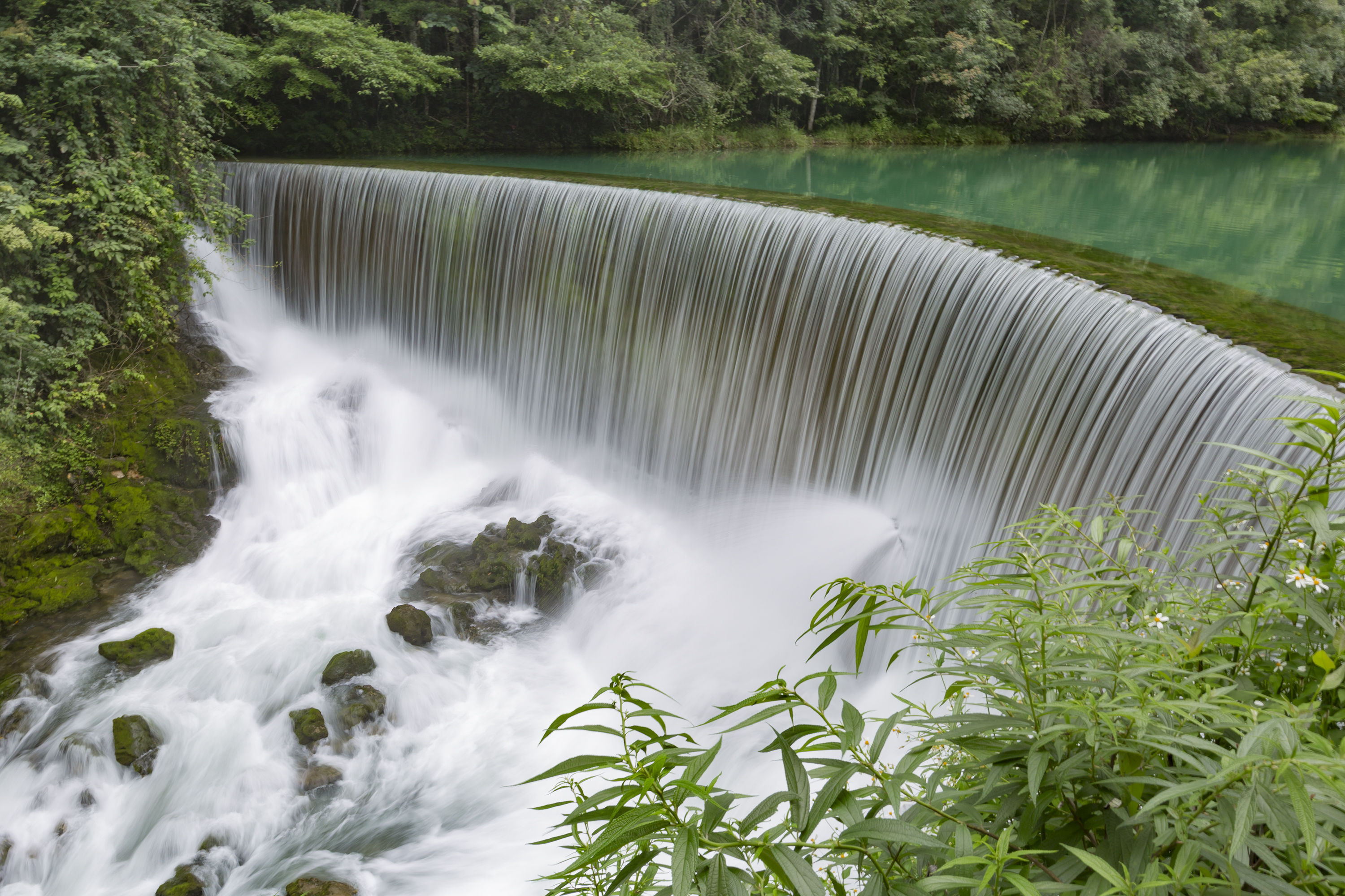 83356-荔波小七孔旅游圖--臥龍?zhí)?JPG