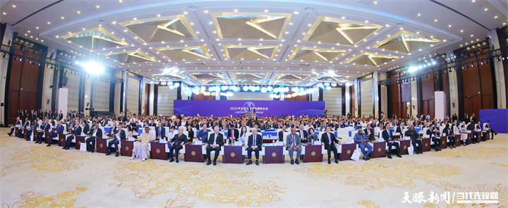 2025年7月5日，以“人與自然和諧共生——共商全球發(fā)展綠色轉(zhuǎn)型”為主題的2025年生態(tài)文明貴陽(yáng)國(guó)際論壇在貴陽(yáng)隆重開幕。圖為開幕式現(xiàn)場(chǎng)。貴州日?qǐng)?bào)天眼新聞?dòng)浾?杜朋城 攝.jpg