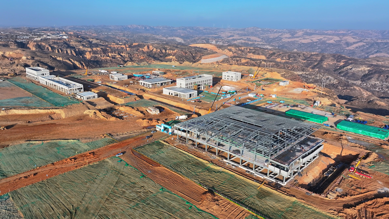 正在建設(shè)的府谷府州機場。朱鑫攝