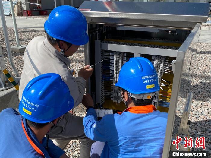 青海:沙柳330千伏輸變電工程全面投運青海風電送抵中原