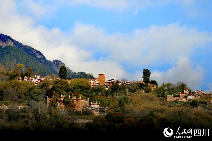 丹巴美景。李永安攝