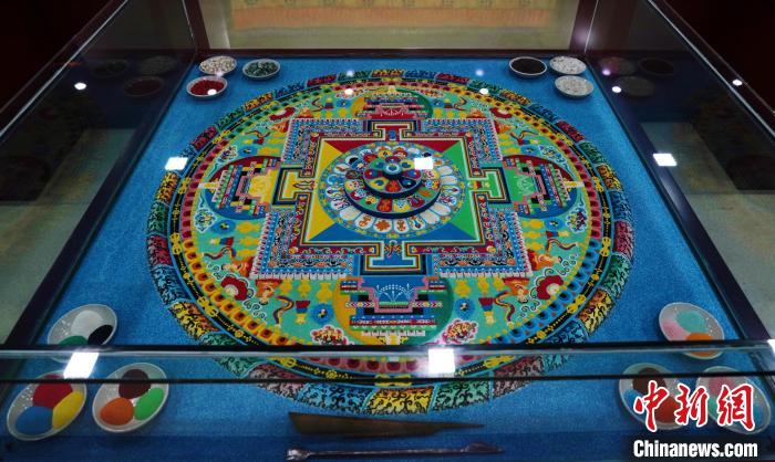 圖為藏醫(yī)藥佛壇城。　馬銘言 攝