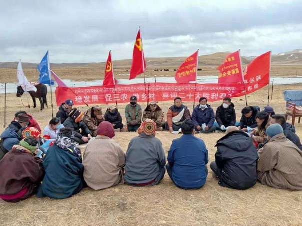 青?，斍撸厚R背宣講隊助推“1號”文件入腦走心