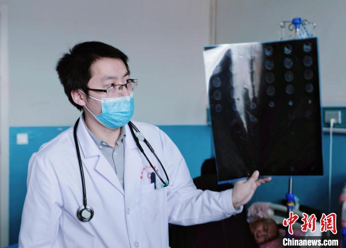 上海援青醫(yī)生邱筱煒：“好曼巴”讓高原牧區(qū)群眾“心”安