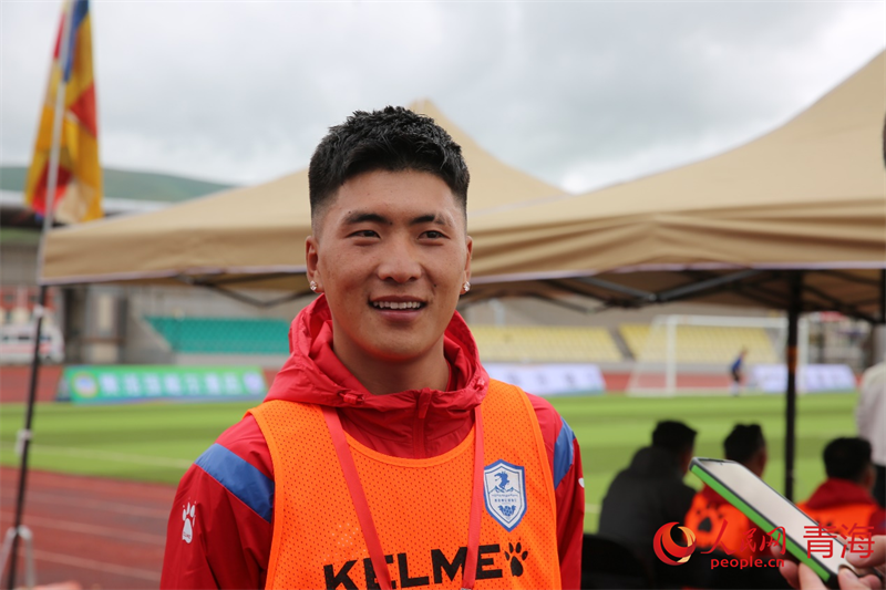 年輕的球員。人民網(wǎng) 馬可欣攝