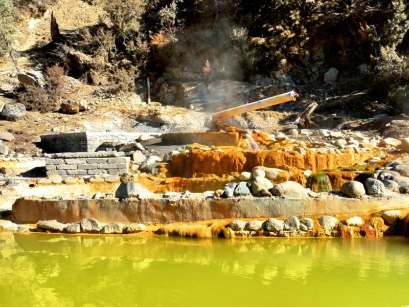 銀恩七星溝溫泉。道孚縣融媒體中心供圖