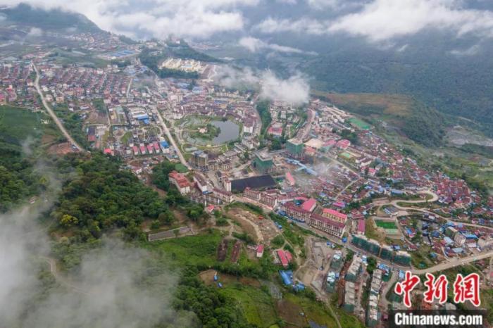 墨脫縣城全貌。(無人機(jī)畫面)