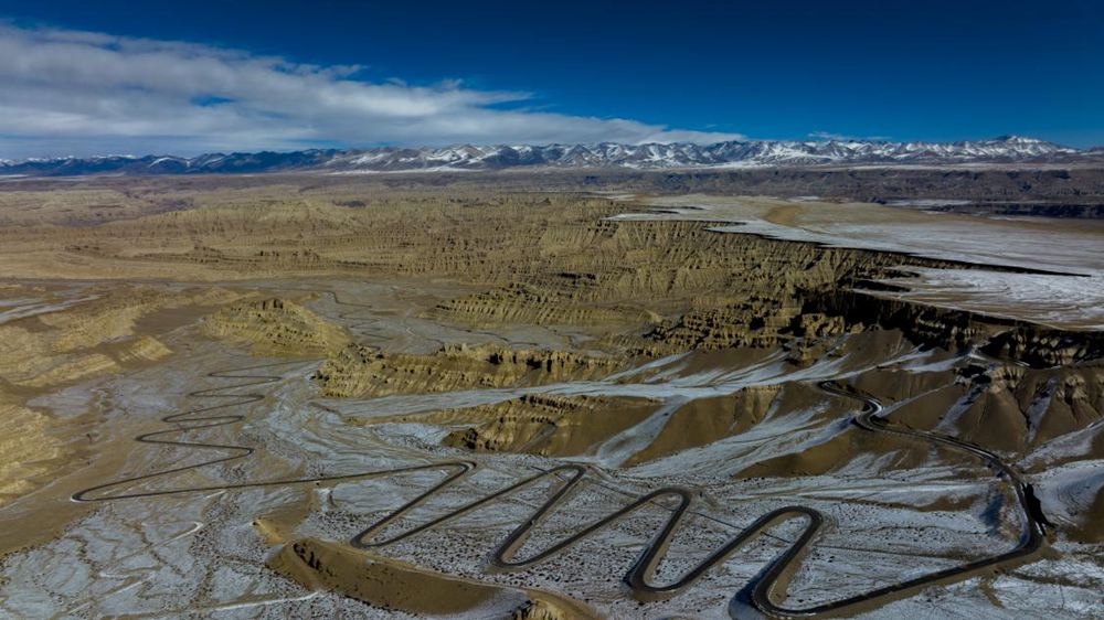 雪后扎達(dá)土林。金阿次仁攝