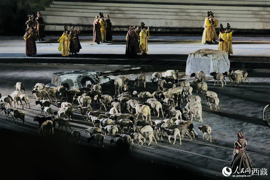 試演現(xiàn)場。人民網(wǎng)次仁羅布攝