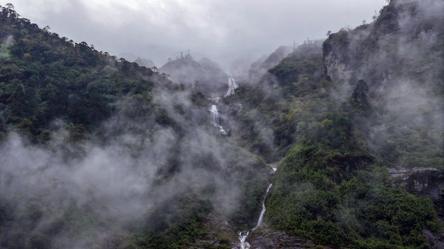 秋日里的墨脫云海。張澤坤攝