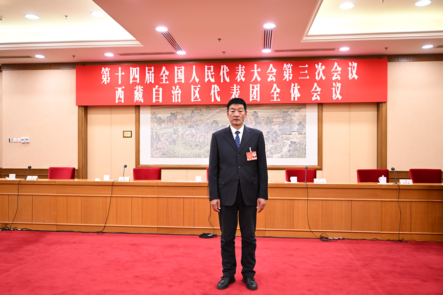 全國人大代表、國網(wǎng)拉薩供電公司城區(qū)供電服務(wù)中心帶電作業(yè)保電班副班長扎西尼瑪。次吉美朵攝