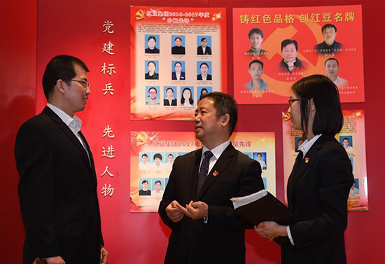 中國的民營企業(yè)為什么要加強黨的建設(shè)？