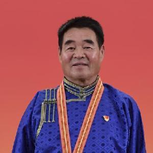 （奮斗百年路　啟航新征程·“七一勛章”獲得者·圖文互動(dòng)）（2）“草原之子”廷·巴特爾：讓草原綠起來(lái)，幫牧民富起來(lái)