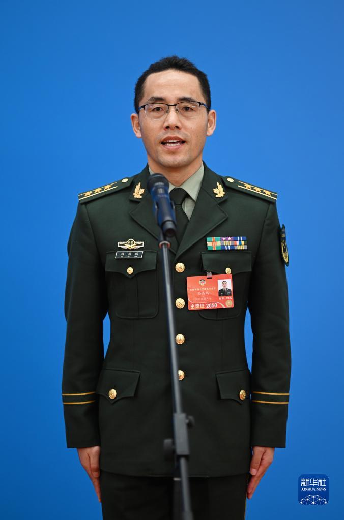 聚焦兩會(huì)“委員通道”