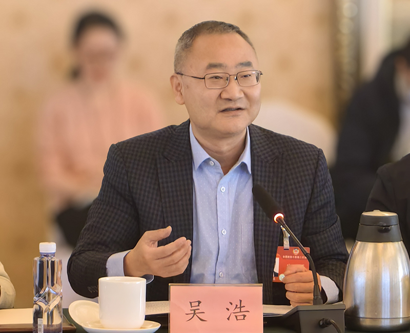 全國政協(xié)委員、首都醫(yī)科大學(xué)全科醫(yī)學(xué)與繼續(xù)教育學(xué)院院長吳浩。受訪者供圖